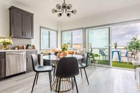 Amazing Ocean View - Luxury Manhattan Beach 1 Bedroom - Parking المظهر الخارجي الصورة